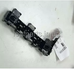 Кріплення переднього лівого бампера  Honda FCX Clarity (17-) 71198-TRT-A02