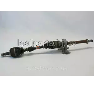 Привід / ШРУС права коротка з підвісним підшипником Honda FCX Clarity (17-) 44305-TRW-A01 Привід / ШРУС права коротка з підвісним підшипником Honda FCX Clarity (17-) 44305-TRW-A01