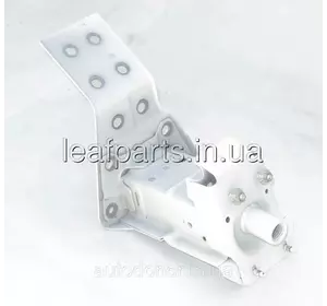 Ікло підсилювача переднього бампера лівий Nissan Leaf ZE1 (18-) 75115-5SA0A Ікло підсилювача переднього бампера лівий Nissan Leaf ZE1 (18-) 75115-5SA0A
