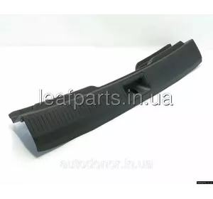 Накладка центральна замка багажника Nissan Ariya (22-) 84992-5MP0A Накладка центральна замка багажника Nissan Ariya (22-) 84992-5MP0A