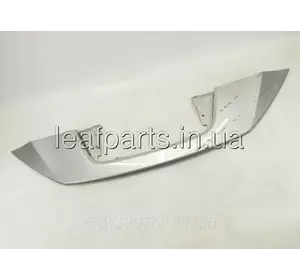 Накладка зарядного порту зовнішня Nissan Leaf ZE1 (18-) 62320-5SA0B Накладка зарядного порту зовнішня Nissan Leaf ZE1 (18-) 62320-5SA0B