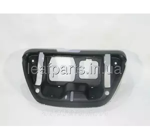 Накладка зарядного порта Nissan Leaf ZE0 (10-12) 65730-3NA1A Накладка зарядного порта Nissan Leaf ZE0 (10-12) 65730-3NA1A
