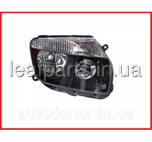 Фара права з чорним відбивачем Renault / Dacia Duster (10-13)