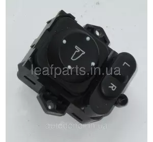 Кнопки управління дзеркалами Honda Clarity FCX (17-) 35190-T6A-J01 Кнопки управління дзеркалами Honda Clarity FCX (17-) 35190-T6A-J01