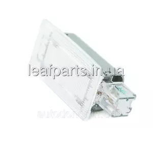 Плафон освітлення багажника Nissan Leaf ZE0 / AZE0 (10-17), Juke F15, Micra 4 K13 / 26490-ED000 Плафон освітлення багажника Nissan Leaf ZE0 / AZE0 (10-17), Juke F15, Micra 4 K13 / 26490-ED000