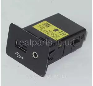 Вихід магнітоли USB/AUX Nissan Leaf ZE1 (18-) 284H3-5FA0A