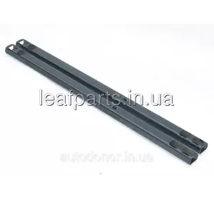 Підсилювач переднього ланжерона Nissan Leaf ZE1 (18-) 62032-5SA0B Підсилювач переднього ланжерона Nissan Leaf ZE1 (18-) 62032-5SA0B