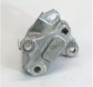 Кронштейн двигуна нижній Honda FCX Clarity (17-) 50690-TRW-A01 Кронштейн двигуна нижній Honda FCX Clarity (17-) 50690-TRW-A01