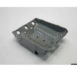 Кронштейн ланжерона переднього правий Nissan Ariya (22-) 751T0-5MR0H Кронштейн ланжерона переднього правий Nissan Ariya (22-) 751T0-5MR0H
