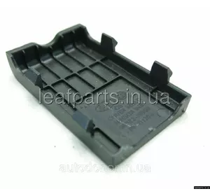 Кришка датчика дощу Hyundai Kona Electric (17-) 96032-J9000 Кришка датчика дощу Hyundai Kona Electric (17-) 96032-J9000
