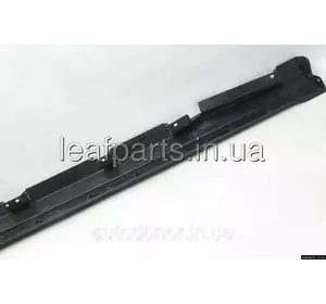 Накладка порога зовнішня права Nissan Ariya (22-) 76850-5MP0A Накладка порога зовнішня права Nissan Ariya (22-) 76850-5MP0A