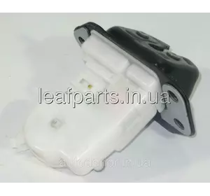 Замок дверцят (кришки, ляди) багажника Nissan Leaf ZE0 / AZE0 (10-17), Juke F15 / 90502-EN00A Замок дверцят (кришки, ляди) багажника Nissan Leaf ZE0 / AZE0 (10-17), Juke F15 / 90502-EN00A