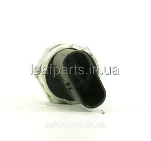 Датчик тиску кондіционера з 10/19/2020 R-1234YF VW ID.4 / E-Golf (20-) 4M0-959-603-E Датчик тиску кондіционера з 10/19/2020 R-1234YF VW ID.4 / E-Golf (20-) 4M0-959-603-E