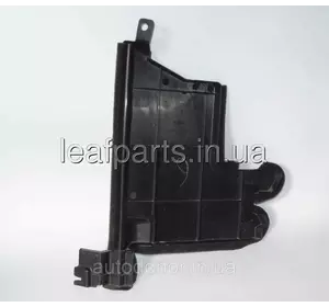 Дефлектор (захист) радіатора правий Nissan Leaf ZE1 (18-) 92184-5SA0A