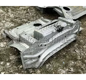 Панель задня Honda FCX Clarity (17-) 66100-TRT-305ZZ Панель задня Honda FCX Clarity (17-) 66100-TRT-305ZZ