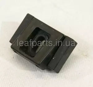 Упор кришки багажника VW ID.4, Skoda Kodiaq (20-) 5E0-827-567 Упор кришки багажника VW ID.4, Skoda Kodiaq (20-) 5E0-827-567