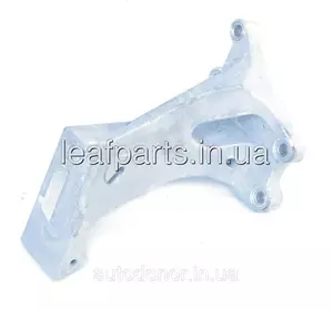 Кронштейн редуктора лівий Nissan Leaf ZE1 (18-) 11253-5SA0A Кронштейн редуктора лівий Nissan Leaf ZE1 (18-) 11253-5SA0A