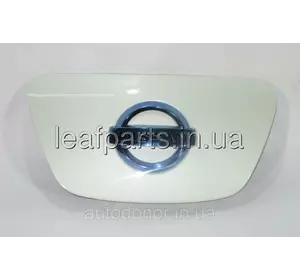 Лючок зарядного порту (блакитний) Nissan Leaf ZE0 / AZE0 (10-17) 65710-3NA4A Лючок зарядного порту (блакитний) Nissan Leaf ZE0 / AZE0 (10-17) 65710-3NA4A