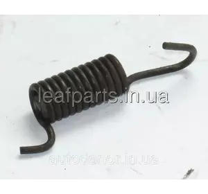 Пружинка колодок ручника  Nissan Leaf ZE0 / AZE0 (10-17), Qashqai, X-Trail T31, Cube Z12 44091-3NF0A Пружинка колодок ручника  Nissan Leaf ZE0 / AZE0 (10-17), Qashqai, X-Trail T31, Cube Z12 44091-3NF0A