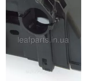 Заглушка корпусу запобіжників підкапотного великого лівого Nissan Leaf ZE0 / AZE0 / ZE1 (18-) 284B8-1KA0A Заглушка корпусу запобіжників підкапотного великого лівого Nissan Leaf ZE0 / AZE0 / ZE1 (18-) 284B8-1KA0A
