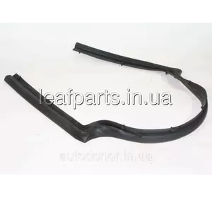 Уплотнитель капота передний Nissan Leaf ZE0 / AZE0 (10-17) 65820-3NA0A Уплотнитель капота передний Nissan Leaf ZE0 / AZE0 (10-17) 65820-3NA0A