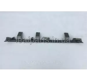 Розпірка / підсилювач задніх стаканів Nissan Leaf ZE0 (10-12) Розпірка / підсилювач задніх стаканів Nissan Leaf ZE0 (10-12)