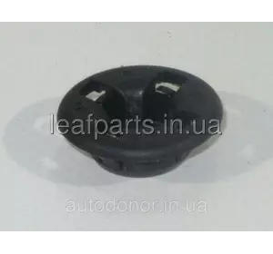 Втулка стійки капота Nissan Leaf ZE0 / AZE0 / ZE1 (10-) 65773-2S400 Втулка стійки капота Nissan Leaf ZE0 / AZE0 / ZE1 (10-) 65773-2S400