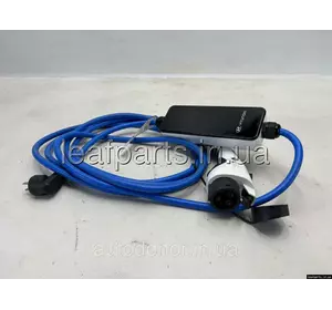 Зарядний пристрій 12 бампер Hyundai Kona Electric (17-)  91670K4030 Зарядний пристрій 12 бампер Hyundai Kona Electric (17-)  91670K4030