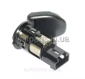 Розетка (прикурювач сигарет) Nissan Leaf AZE0/ZE1 (13-), Rogue, Micra, Qashqai, X-Trail T32 / 25331-3SH0A Розетка (прикурювач сигарет) Nissan Leaf AZE0/ZE1 (13-), Rogue, Micra, Qashqai, X-Trail T32 / 25331-3SH0A