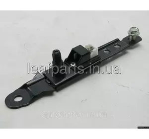 Регулятор паса безпеки передній Nissan Ariya (22-) 87824-5MP1A Регулятор паса безпеки передній Nissan Ariya (22-) 87824-5MP1A