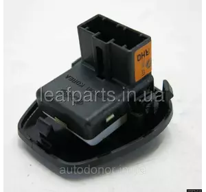 Датчик світла панелі приборів / торпедо Hyundai Kona Electric (17-) 97253H5100 Датчик світла панелі приборів / торпедо Hyundai Kona Electric (17-) 97253H5100