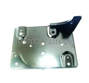 Нижнє кріплення металевий піддон АКБ Nissan Leaf AZE0 (13-17) 64860-3NF0A