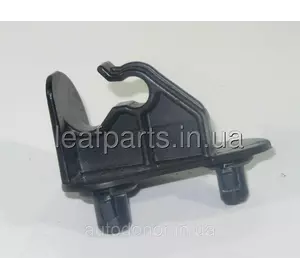 Зажим стержня капота Nissan Leaf ZE0 / AZE0 / ZE1 (10-) 65722-ED01A Зажим стержня капота Nissan Leaf ZE0 / AZE0 / ZE1 (10-) 65722-ED01A