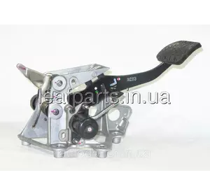 Педаль гальма Nissan Leaf ZE0 / AZE0 (10-17) 46501-3NA0B / 46501-3NF0C Педаль гальма Nissan Leaf ZE0 / AZE0 (10-17) 46501-3NA0B / 46501-3NF0C