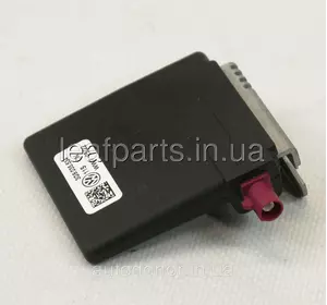 Антена системи навігації GPS та телефона VW ID4 (20-) 3G9-035-534 Антена системи навігації GPS та телефона VW ID4 (20-) 3G9-035-534