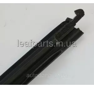 Молдинг (слизувач) двері передня ліва Honda FCX Clarity (17-) 72375-TRT-A02 Молдинг (слизувач) двері передня ліва Honda FCX Clarity (17-) 72375-TRT-A02