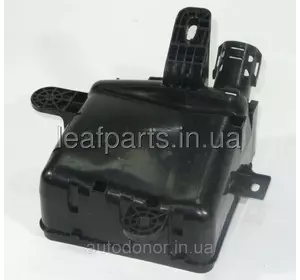 Корпус блока реле підкапотного великого правого Nissan Leaf ZE0/AZE0 (10-17) 24384-3NA0A Корпус блока реле підкапотного великого правого Nissan Leaf ZE0/AZE0 (10-17) 24384-3NA0A