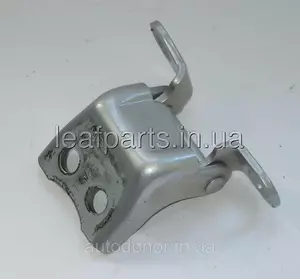 Петля нижні передні ліві двері Honda FCX Clarity (17-) 67460-TRT-003ZZ Петля нижні передні ліві двері Honda FCX Clarity (17-) 67460-TRT-003ZZ