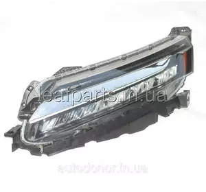 Фара передня головного світла ліва Honda Clarity FCX (17-) 33150-TRW-A01