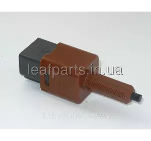 Вимикач стоп-сигналу, датчик педалі гальма Nissan Leaf ZE0 / AZE0 / ZE1 (10-) 25320-3NA0A / 25320-3NA1B Вимикач стоп-сигналу, датчик педалі гальма Nissan Leaf ZE0 / AZE0 / ZE1 (10-) 25320-3NA0A / 25320-3NA1B