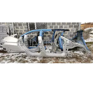 Боковина (батон, міждверна стійка, поріг) Honda Clarity FCX (17-) 04635-TRT-A90ZZ Боковина (батон, міждверна стійка, поріг) Honda Clarity FCX (17-) 04635-TRT-A90ZZ