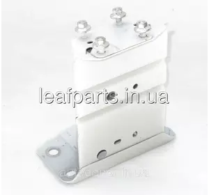 Іклопідсилювача переднього бампера правий Nissan Leaf ZE1 (18-) 75114-5SK0A Іклопідсилювача переднього бампера правий Nissan Leaf ZE1 (18-) 75114-5SK0A