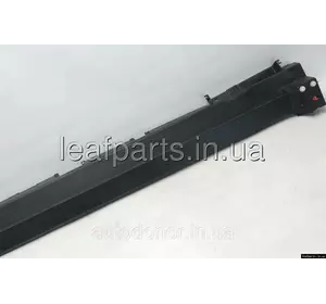 Накладка порога зовнішня ліва Nissan Ariya (22-) 76851-5MP0A Накладка порога зовнішня ліва Nissan Ariya (22-) 76851-5MP0A