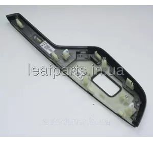 Накладка кнопок склопідйомника дверей задня права Honda Clarity FCX (17-)  83741-TRV-A11ZC Накладка кнопок склопідйомника дверей задня права Honda Clarity FCX (17-)  83741-TRV-A11ZC