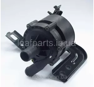 Водяний насос (помпа) охолодження інвертора Nissan Leaf ZE0 (10-12) 92552-3NA0A Водяний насос (помпа) охолодження інвертора Nissan Leaf ZE0 (10-12) 92552-3NA0A