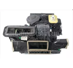 Пічка в зборі Nissan Leaf AZE0 (13-17) 27210-9RA0A Пічка в зборі Nissan Leaf AZE0 (13-17) 27210-9RA0A