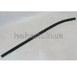 Молдинг дверцята (злузувач) задній правий Nissan Leaf ZE1 (18-) 82820-5SH0A Молдинг дверцята (злузувач) задній правий Nissan Leaf ZE1 (18-) 82820-5SH0A