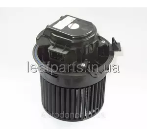 Мотор вентилятора пічки Nissan Leaf AZE0 / ZE1 (13-) 27226-3NF0A Мотор вентилятора пічки Nissan Leaf AZE0 / ZE1 (13-) 27226-3NF0A