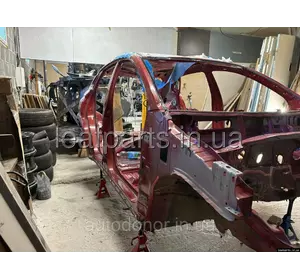 Чвернь оставу передня ліва Hyundai Kona Electric (17-) Червоний Y2R - PULSE RED Trim YPK 64501K4000 Чвернь оставу передня ліва Hyundai Kona Electric (17-) Червоний Y2R - PULSE RED Trim YPK 64501K4000