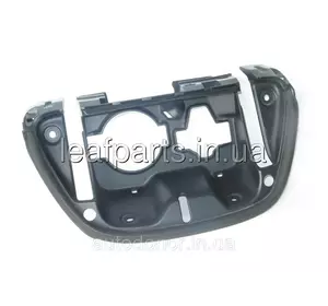 Накладка зарядного порта Nissan Leaf AZE0 (13-17) 65730-3NF0C Накладка зарядного порта Nissan Leaf AZE0 (13-17) 65730-3NF0C